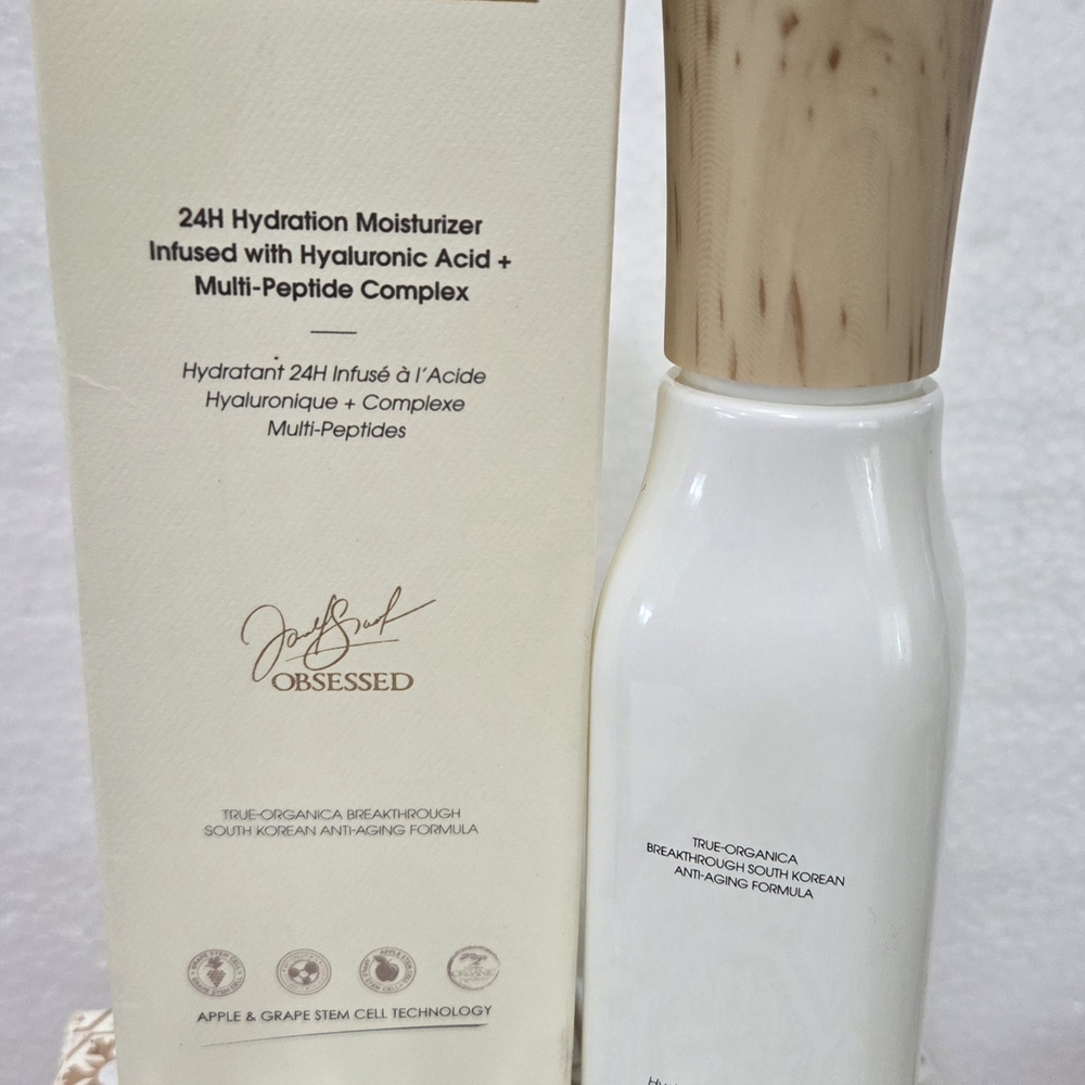24H Hydration Moisturizer - Cream and Tan